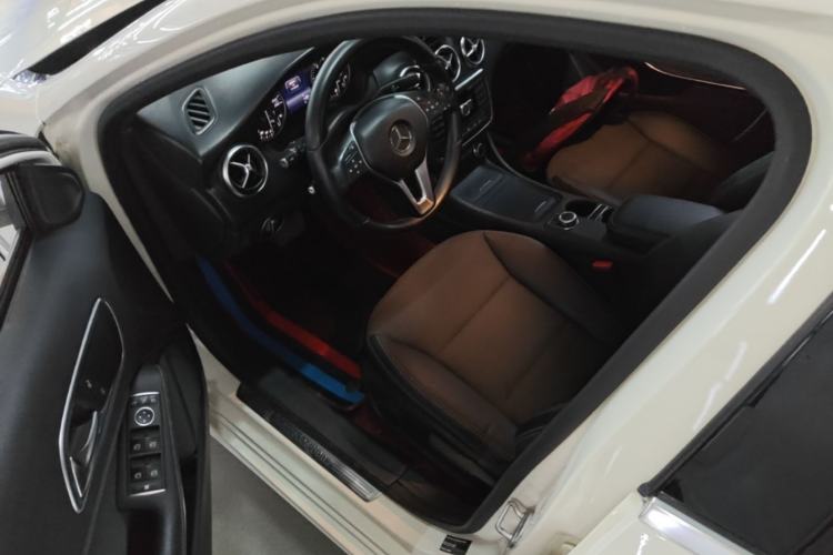 Used Mercedes-Benz A-Class 2015 A 180 Driver Seat