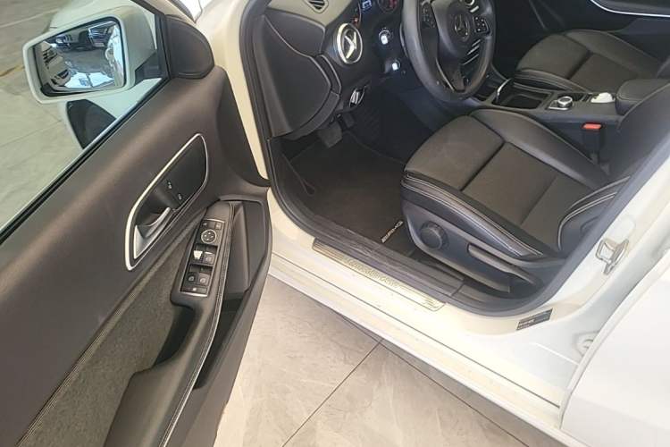 Used Mercedes-Benz A-Class 2015 A 180 Standard Model Driver Seat