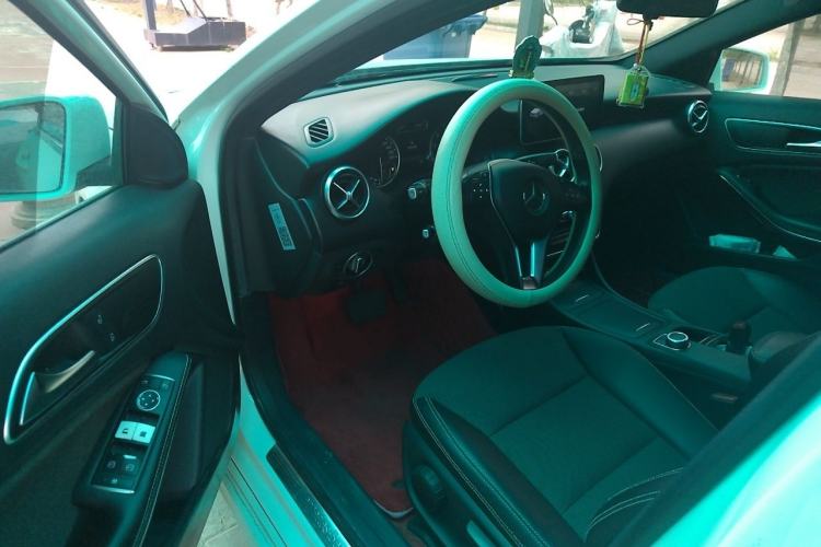 Used Mercedes-Benz A-Class 2015 A 180 Driver Seat