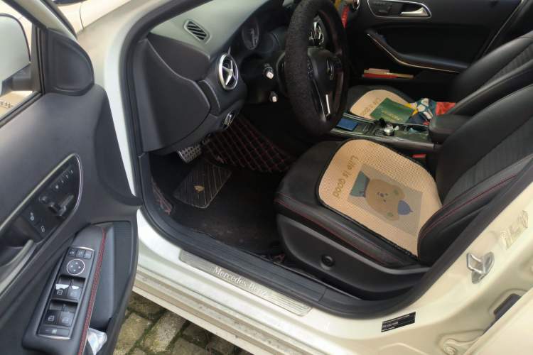 Used Mercedes-Benz A-Class 2015 A 200 Sport Edition Driver Seat