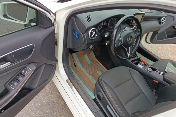 Used Mercedes-Benz A-Class 2015 A 180 Driver Seat