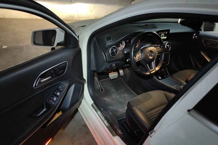 Used Mercedes-Benz A-Class 2015 A 200 Sport Edition Driver Seat