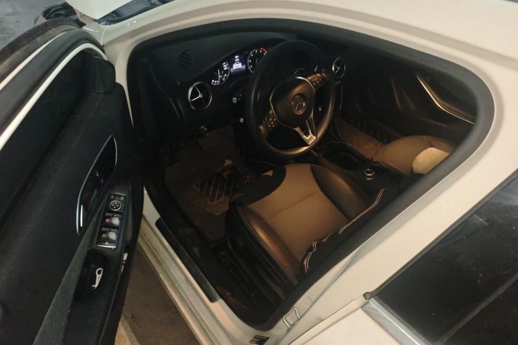 Used Mercedes-Benz A-Class 2015 A 180 Standard Model Driver Seat