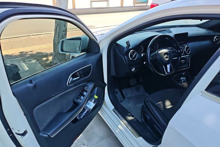 Used Mercedes-Benz A-Class 2015 A 180 Driver Seat
