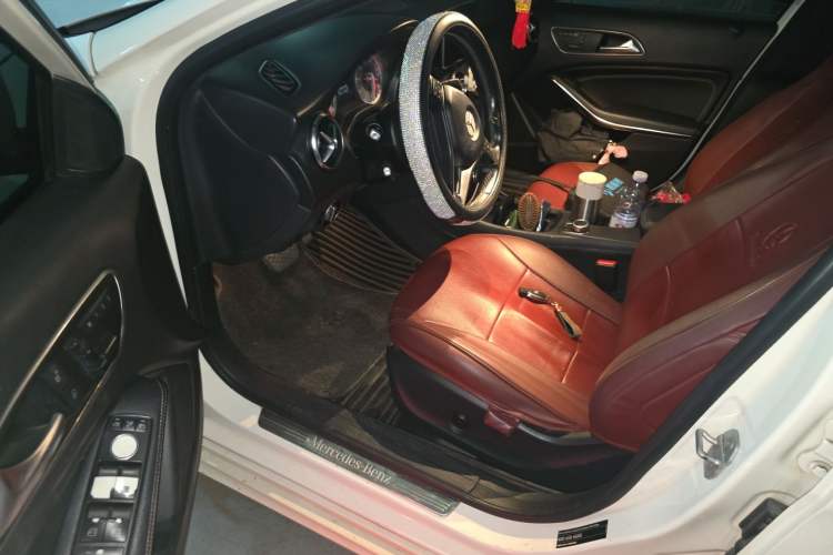 Used Mercedes-Benz A-Class 2015 A 200 Fashion Model Driver Seat