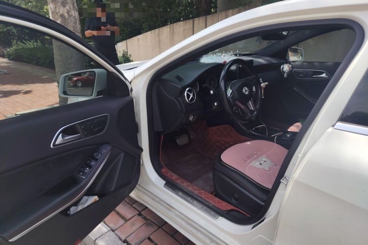 Used Mercedes-Benz A-Class 2015 A 200 Sport Edition Driver Seat