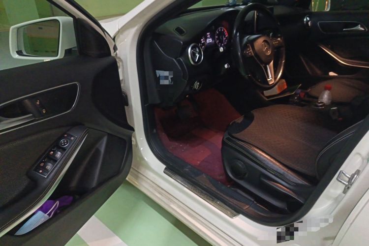 Used Mercedes-Benz A-Class 2015 A 180 Driver Seat