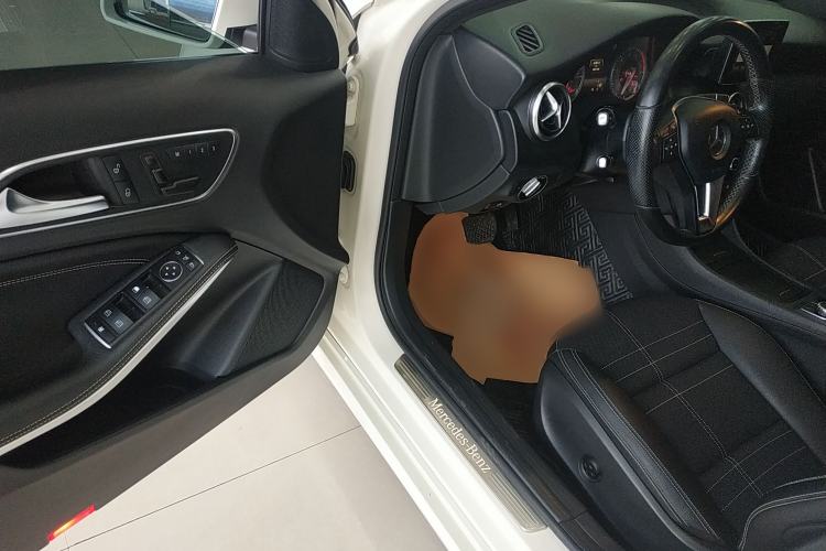 Used Mercedes-Benz A-Class 2015 A 200 Fashion Model Driver Seat