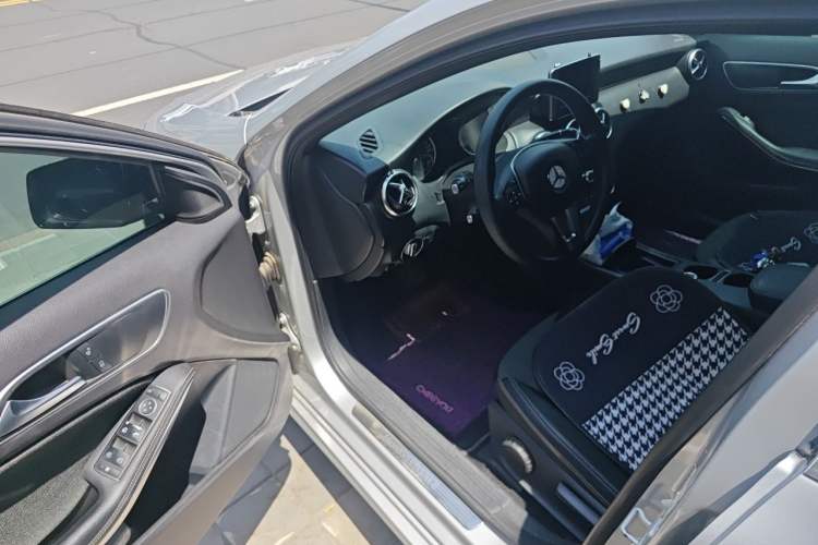 Used Mercedes-Benz A-Class 2015 A 180 Standard Model Driver Seat