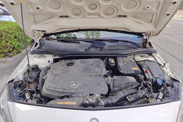 Used Mercedes-Benz A-Class 2015 A 180 Engine Bay