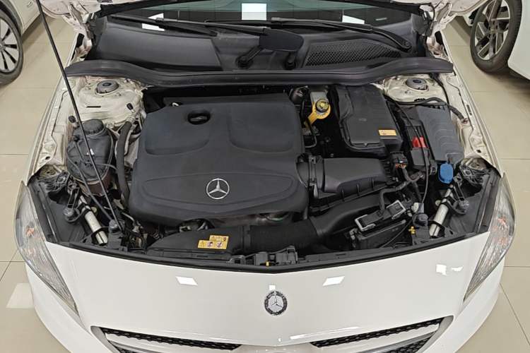 Used Mercedes-Benz A-Class 2015 A 180 Standard Model Engine Bay