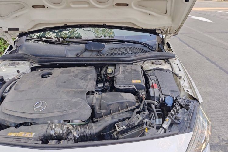 Used Mercedes-Benz A-Class 2015 A 180 Engine Bay Left