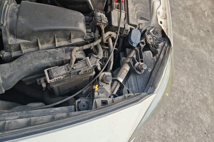 Used Mercedes-Benz A-Class 2015 A 180 Engine Bay Left