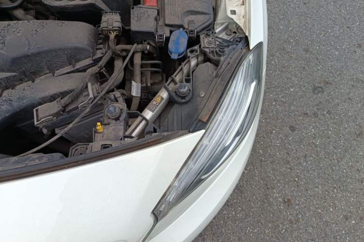 Used Mercedes-Benz A-Class 2015 A 180 Engine Bay Left