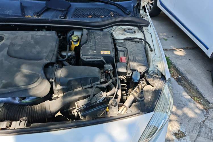 Used Mercedes-Benz A-Class 2015 A 180 Engine Bay Left