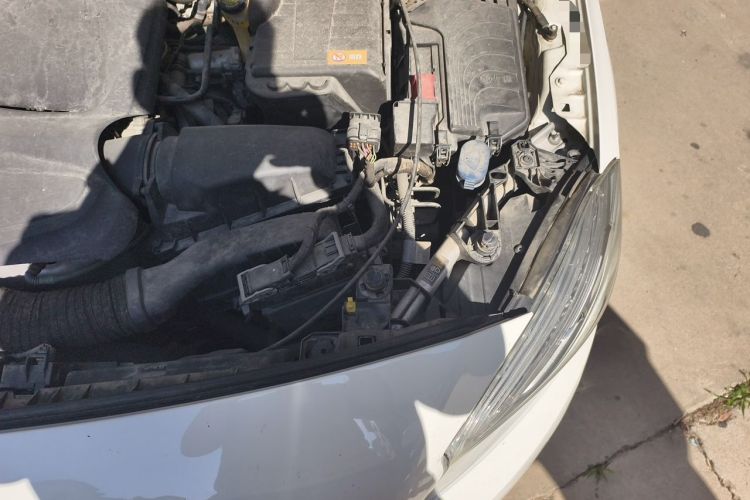 Used Mercedes-Benz A-Class 2015 A 200 Fashion Model Engine Bay Left