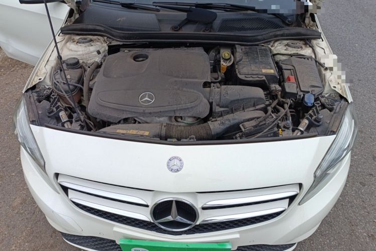 Used Mercedes-Benz A-Class 2015 A 180 Engine Bay