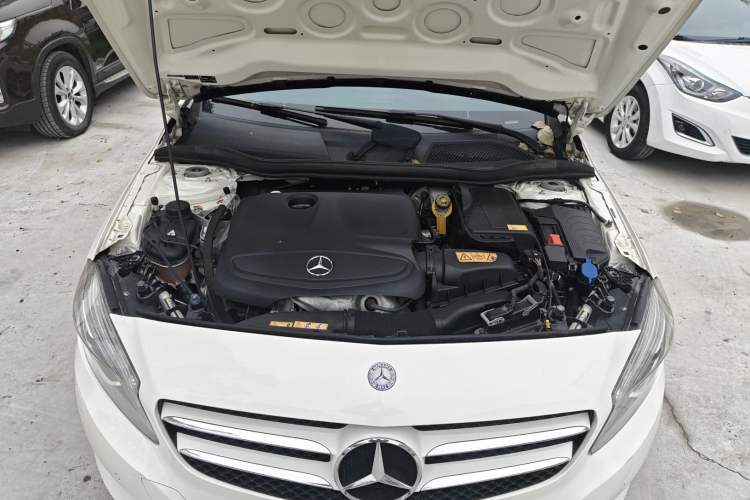 Used Mercedes-Benz A-Class 2015 A 180 Engine Bay