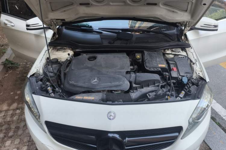 Used Mercedes-Benz A-Class 2015 A 180 Engine Bay