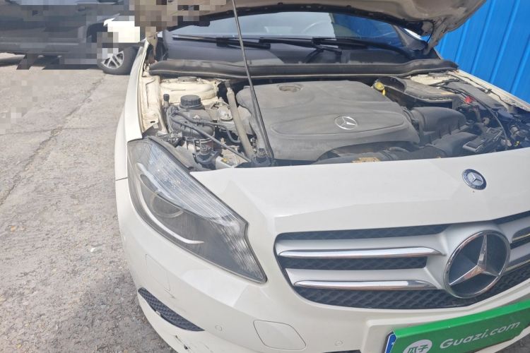 Used Mercedes-Benz A-Class 2015 A 200 Fashion Model Engine Bay Right
