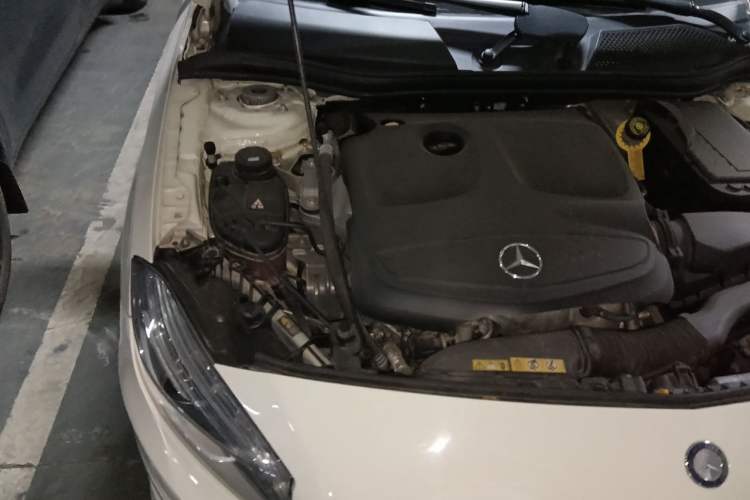 Used Mercedes-Benz A-Class 2015 A 200 Sport Edition Engine Bay Right