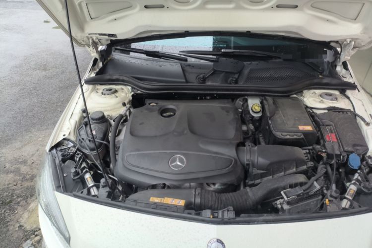 Used Mercedes-Benz A-Class 2015 A 200 Sport Edition Engine Bay Right