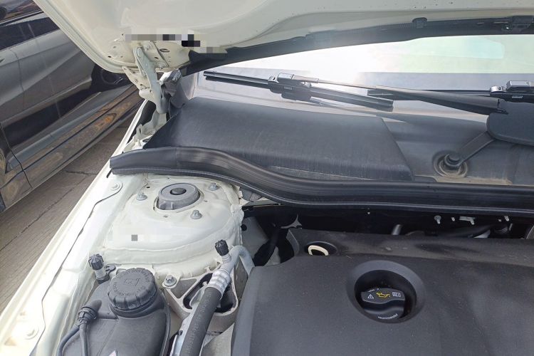 Used Mercedes-Benz A-Class 2015 A 180 Engine Bay Right