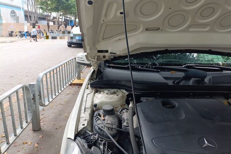 Used Mercedes-Benz A-Class 2015 A 200 Fashion Model Engine Bay Right