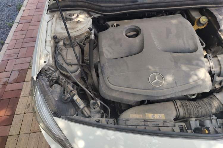 Used Mercedes-Benz A-Class 2015 A 200 Sport Edition Engine Bay Right