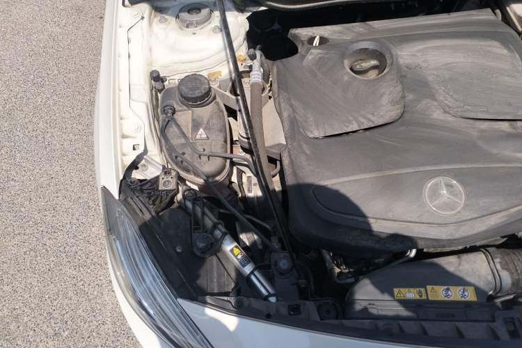 Used Mercedes-Benz A-Class 2015 A 200 Sport Edition Engine Bay Right