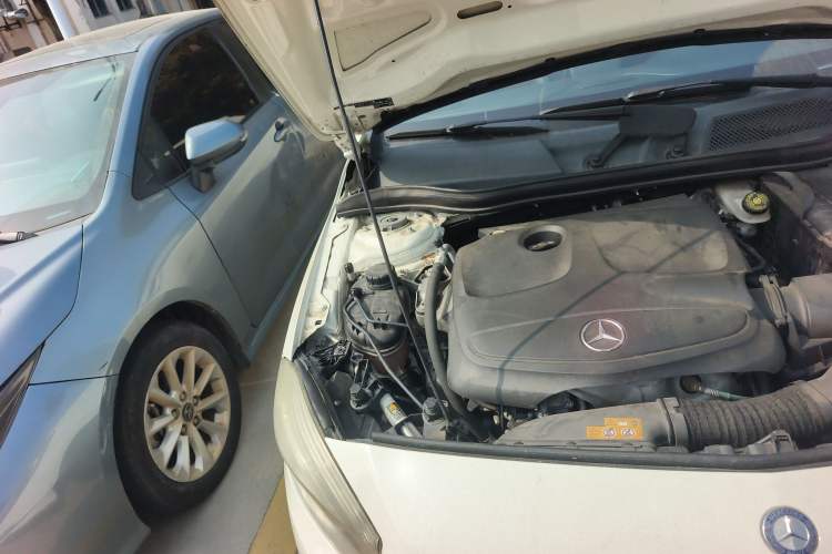 Used Mercedes-Benz A-Class 2015 A 180 Engine Bay Right