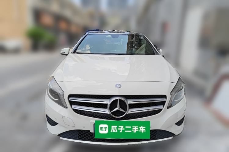 Used Mercedes-Benz A-Class 2015 A 200 Fashion Model Exterior 1