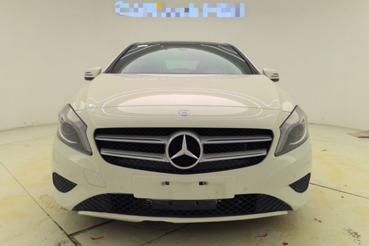 Used Mercedes-Benz A-Class 2015 A 200 Fashion Model Exterior 1