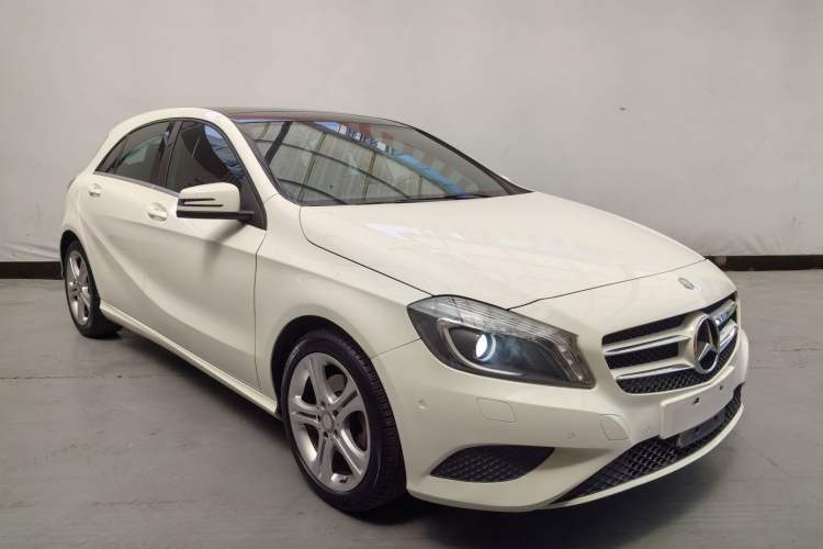 Used Mercedes-Benz A-Class 2015 A 180 Exterior 1