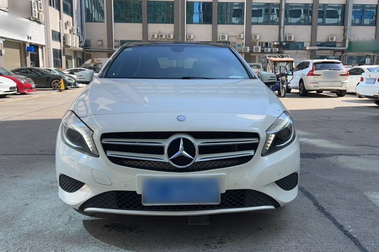 Used Mercedes-Benz A-Class 2015 A 180 Exterior 1