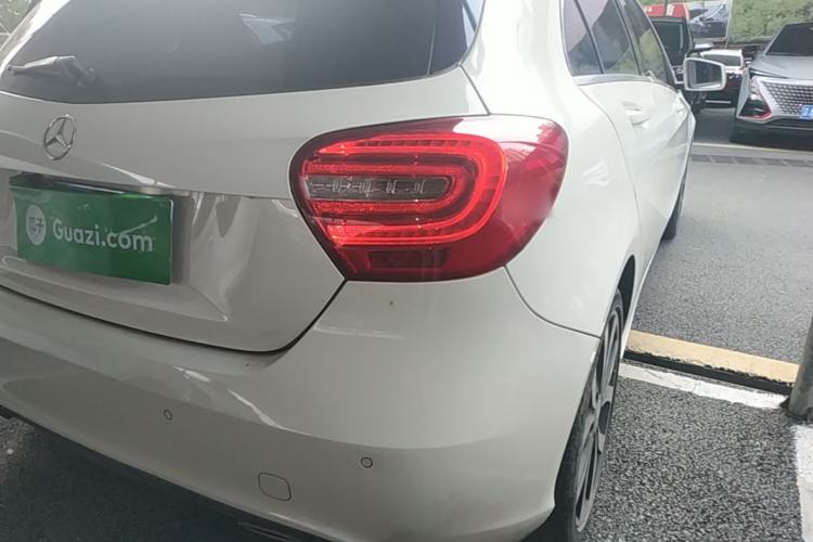 Used Mercedes-Benz A-Class 2015 A 200 Fashion Model Exterior 2