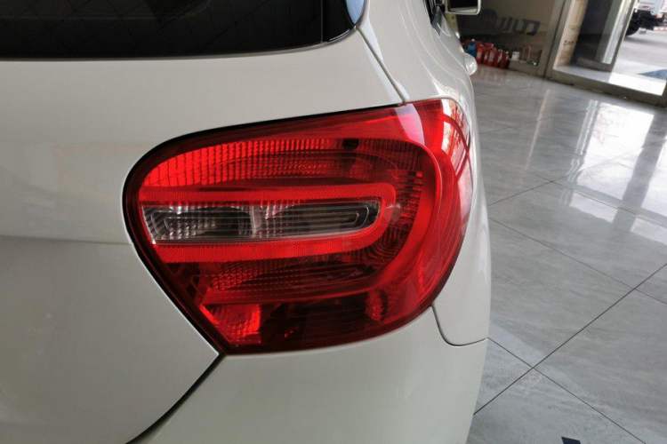 Used Mercedes-Benz A-Class 2015 A 180 Standard Model Exterior 3