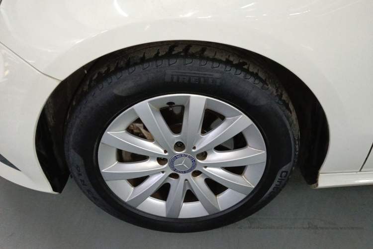 Used Mercedes-Benz A-Class 2015 A 180 Standard Model Exterior 4