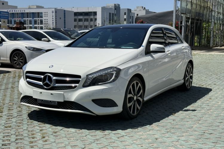 Used Mercedes-Benz A-Class 2015 A 200 Fashion Model Exterior 5