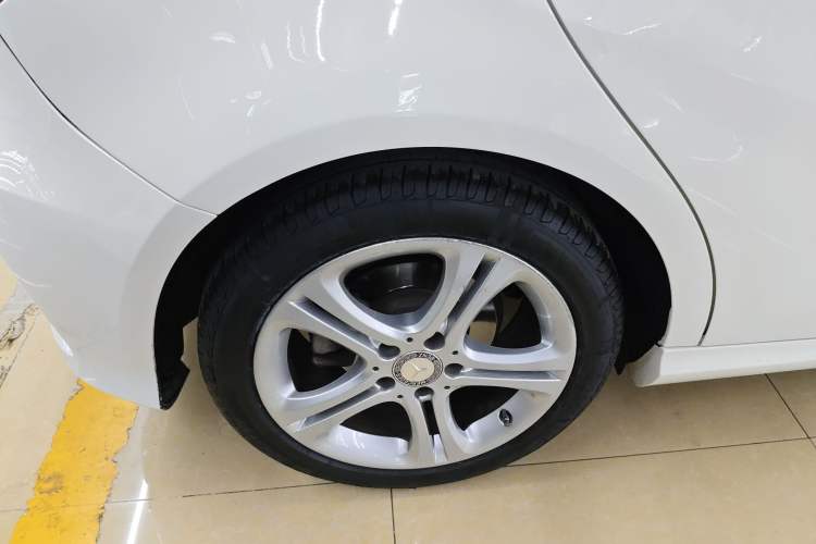 Used Mercedes-Benz A-Class 2015 A 180 Exterior 5