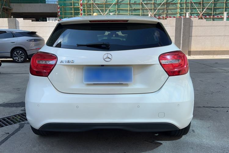 Used Mercedes-Benz A-Class 2015 A 180 Exterior 5