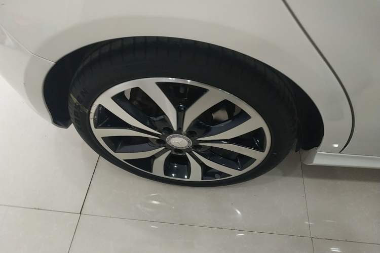 Used Mercedes-Benz A-Class 2015 A 200 Fashion Model Exterior 5