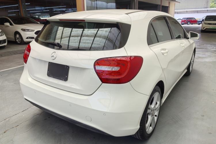 Used Mercedes-Benz A-Class 2015 A 180 Exterior 9