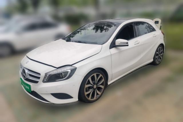 Used Mercedes-Benz A-Class 2015 A 200 Fashion Model