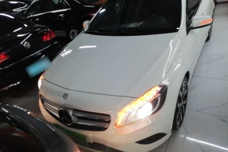 Used Mercedes-Benz A-Class 2015 A 200 Fashion Model Front