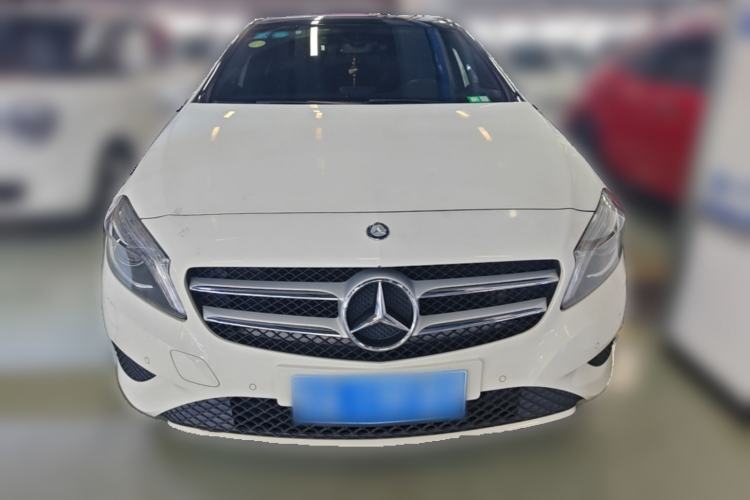 Used Mercedes-Benz A-Class 2015 A 200 Fashion Model Front