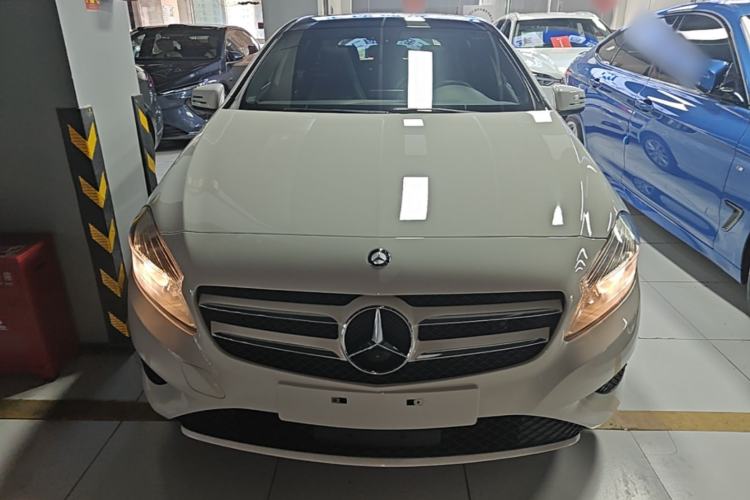 Used Mercedes-Benz A-Class 2015 A 180 Standard Model Front