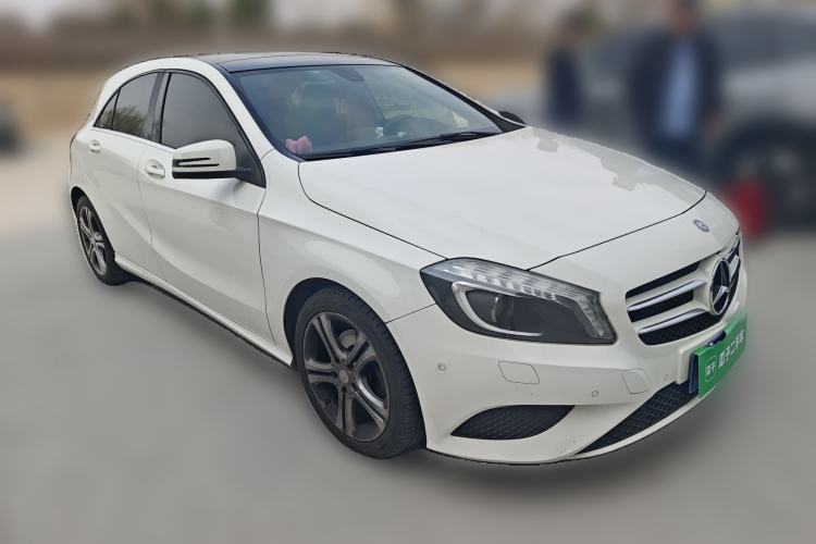 Used Mercedes-Benz A-Class 2015 A 180 Front Right 45 Deg