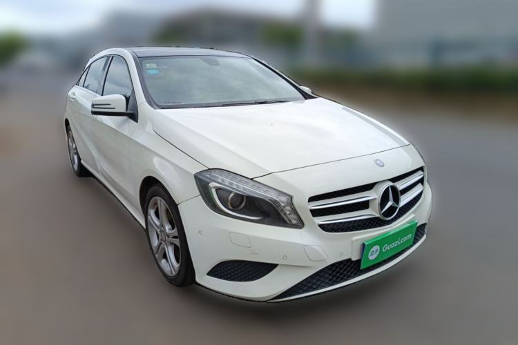 Used Mercedes-Benz A-Class 2015 A 180 Front Right 45 Deg