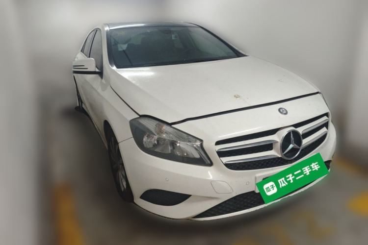 Used Mercedes-Benz A-Class 2015 A 180 Standard Model Front Right 45 Deg